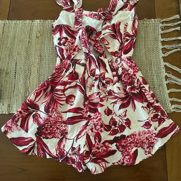 EUC Japna Romper White/Red Floral Size Small - Picture 2 of 8